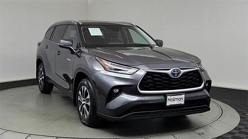 2021 Toyota Highlander Hybrid XLE