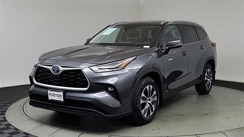 2021 Toyota Highlander Hybrid XLE