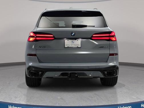 Gray Metallic 2026 BMW X5 xDrive40i