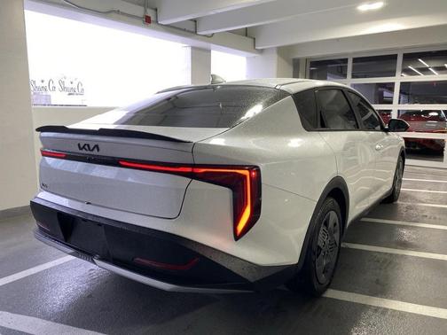 2025 Kia K4 LX