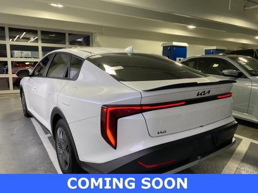 2025 Kia K4 LX