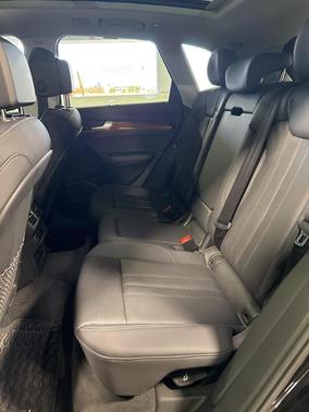 2023 Audi Q5 45 S line Prestige