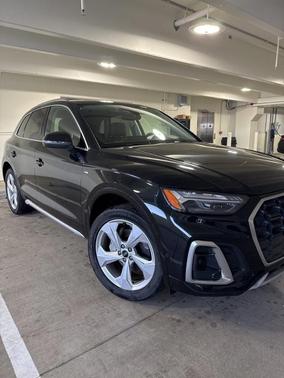 2023 Audi Q5 45 S line Prestige