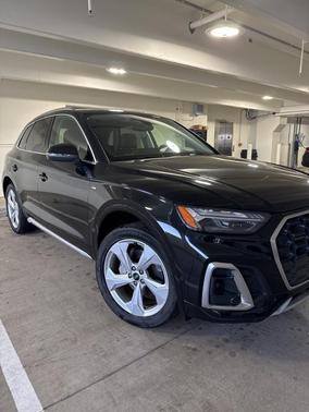 2023 Audi Q5 45 S line Prestige