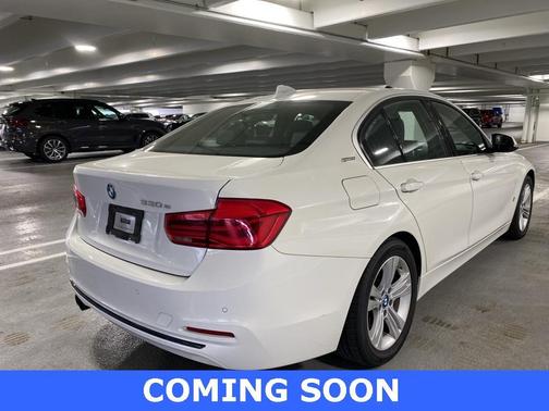 2018 BMW 330e iPerformance