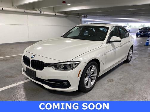 2018 BMW 330e iPerformance