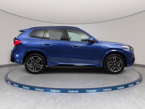 Portimao Blue Metallic 2026 BMW X1 xDrive28i