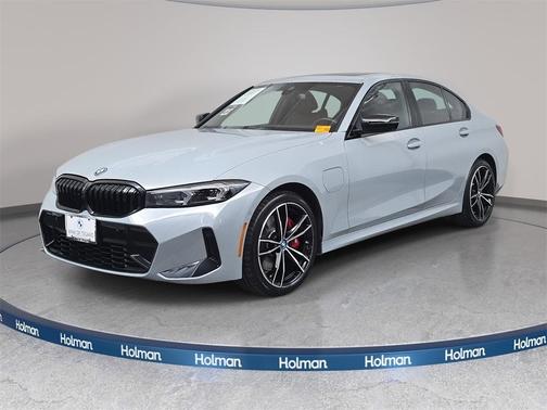 2024 BMW 330e xDrive