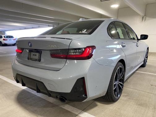 2024 BMW 330e xDrive