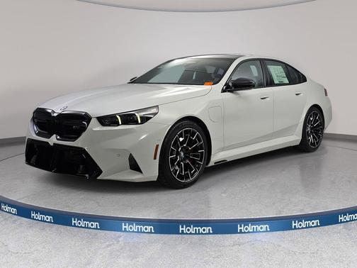 Alpine White 2026 BMW M5 Base