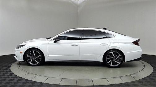 2022 Hyundai SONATA SEL Plus