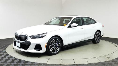 2025 BMW 540 i xDrive