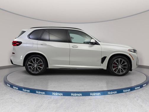 Mineral White Metallic 2026 BMW X5 PHEV xDrive50e