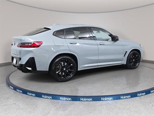 2024 BMW X4 M40i