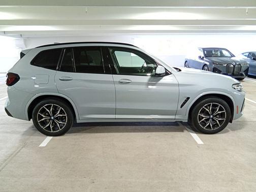 Brooklyn Gray Metallic 2023 BMW X3 xDrive30i