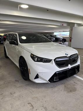 Alpine White 2026 BMW M5 Base