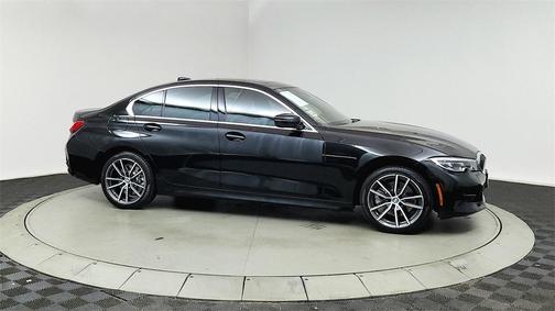 2019 BMW 330 i xDrive