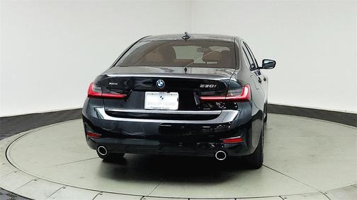 2019 BMW 330 i xDrive