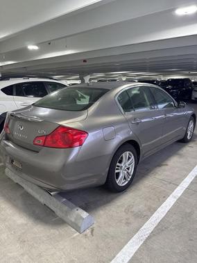 2010 INFINITI G37x Base