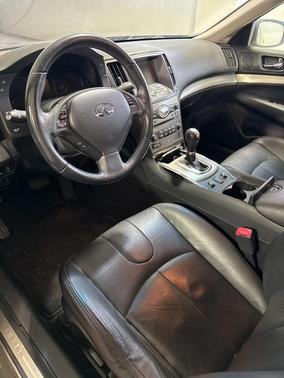 2010 INFINITI G37x Base