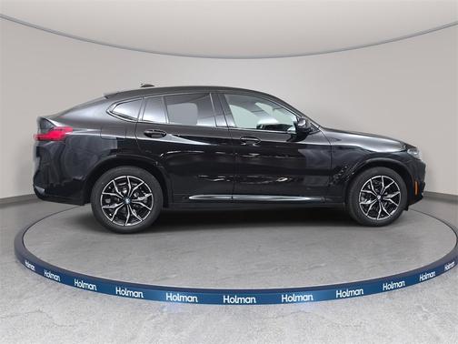 2025 BMW X4 xDrive30i