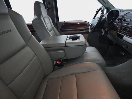 Black Clearcoat 2005 Ford F-350 Lariat Super Duty