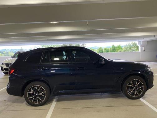 Carbon Black Metallic 2024 BMW X3 xDrive30i