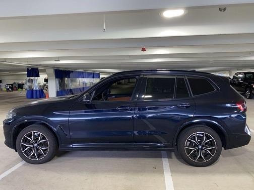 Carbon Black Metallic 2024 BMW X3 xDrive30i