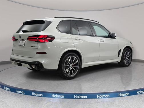 Mineral White Metallic 2026 BMW X5 PHEV xDrive50e