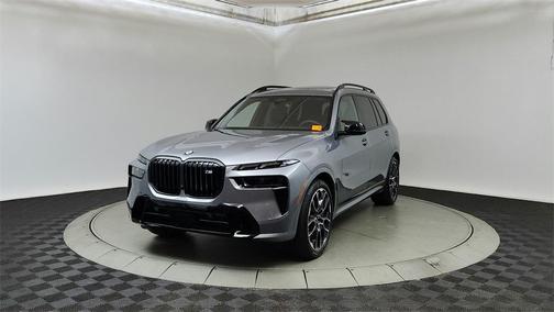 2025 BMW X7 M60i