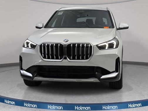 Mineral White Metallic 2026 BMW X1 xDrive28i