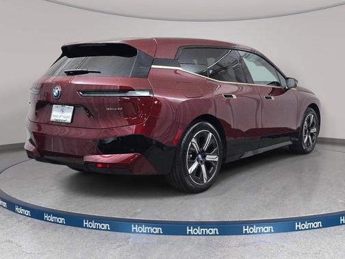 Aventurin Red Metallic 2023 BMW iX xDrive50