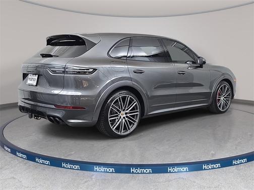 2021 Porsche Cayenne GTS
