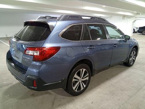 Twilight Blue Metallic 2018 Subaru Outback 3.6R Limited