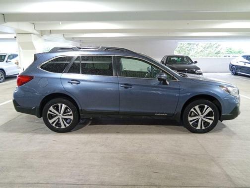 Twilight Blue Metallic 2018 Subaru Outback 3.6R Limited