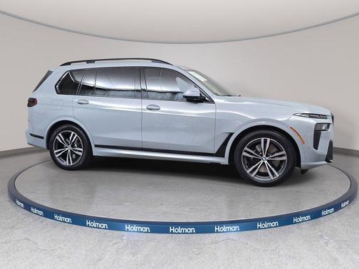 Brooklyn Gray Metallic 2024 BMW X7 xDrive40i