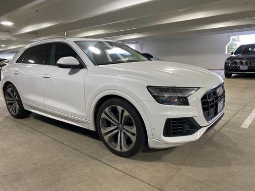 Glacier White Metallic 2019 Audi Q8 3.0T Prestige