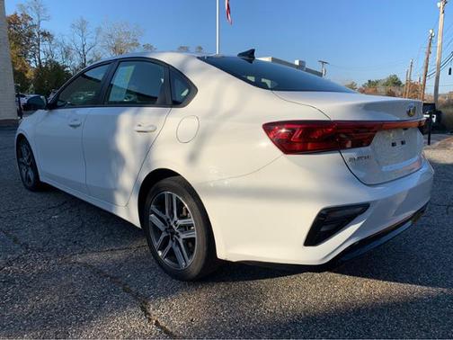 Photo 3 of 3 of 2019 Kia Forte S