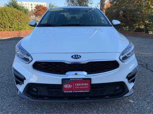 Photo 2 of 3 of 2019 Kia Forte S