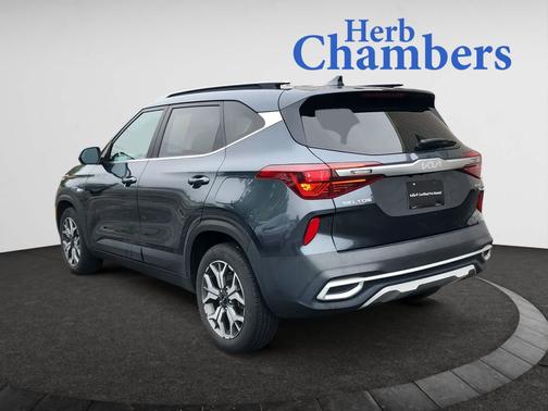 2022 Kia Seltos EX