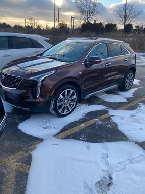 2023 Cadillac XT4 Premium Luxury