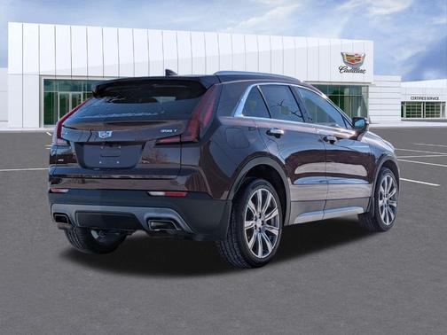 2023 Cadillac XT4 Premium Luxury