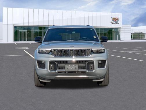 2022 Jeep Grand Cherokee Overland