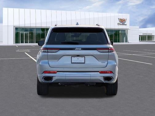 2022 Jeep Grand Cherokee Overland