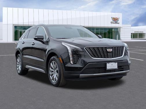 2022 Cadillac XT4 Premium Luxury
