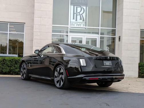 2024 Rolls-Royce Spectre 