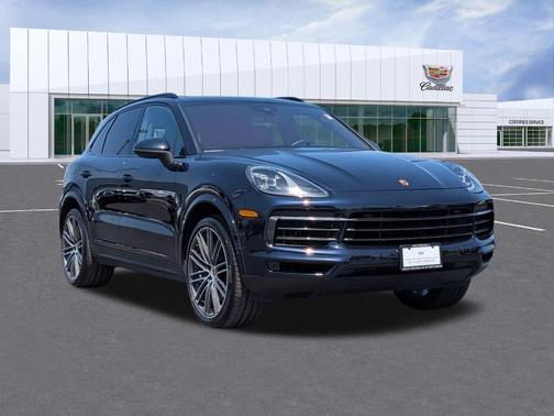 Moonlight Blue Metallic 2019 Porsche Cayenne S