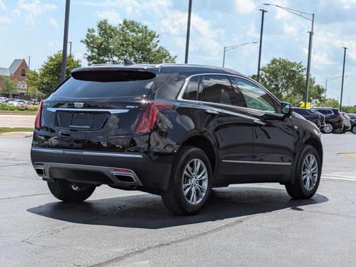 2022 Cadillac XT5 Premium Luxury