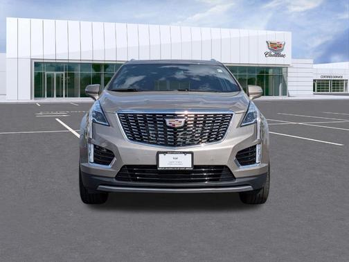 Latte 2023 Cadillac XT5 Premium Luxury