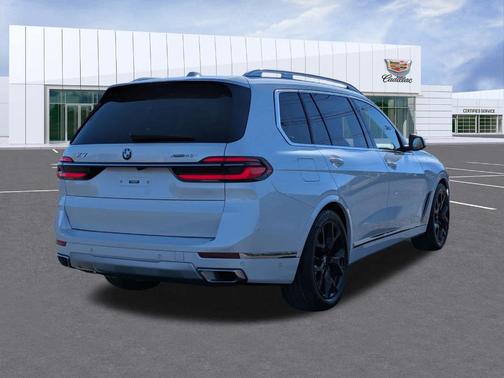 2023 BMW X7 xDrive40i
